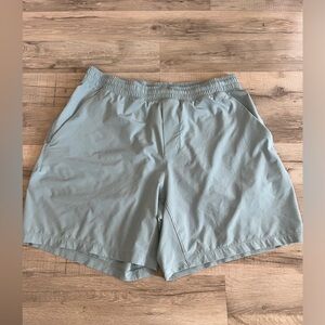 Lululemon Pacebreaker 7in Liner-Less Men’s Shorts
